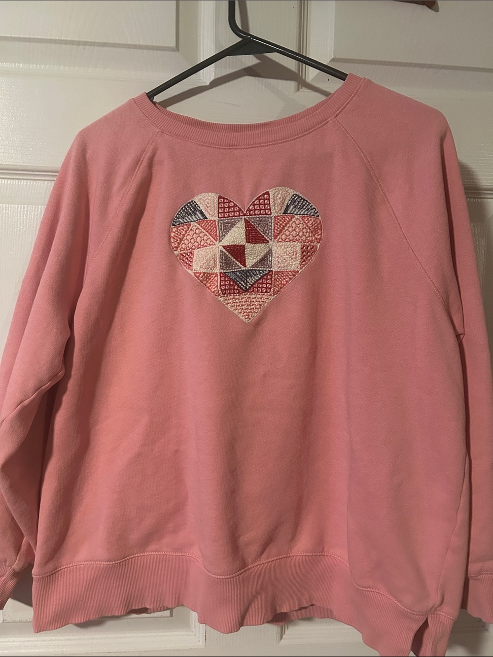 Pink Heart Patch Pullover Sweatshirt
